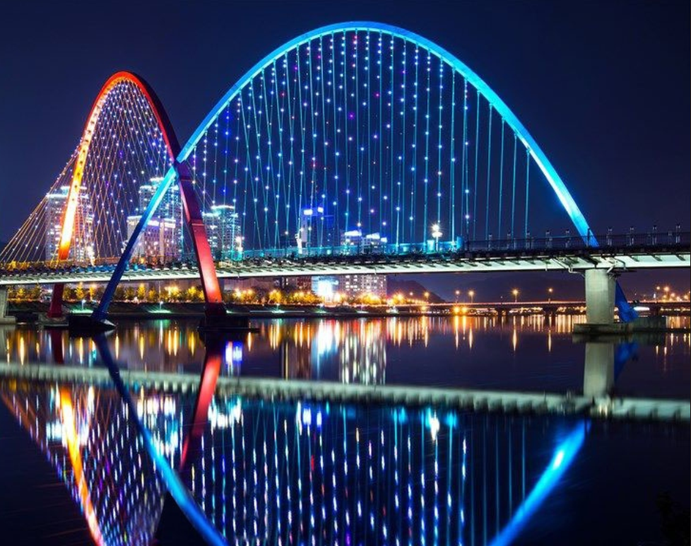 城市樓體亮化都選擇點光源的重要原因