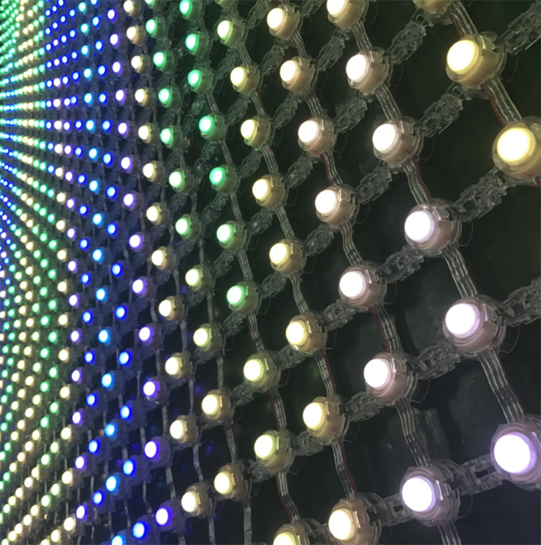 如何選用適合的LED網(wǎng)格屏及應(yīng)用場景？(圖3)